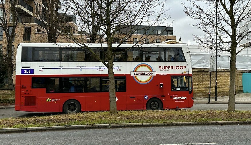 A superloop sl8 bus