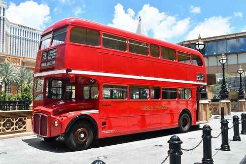 London Transport RML2408 JJD408D