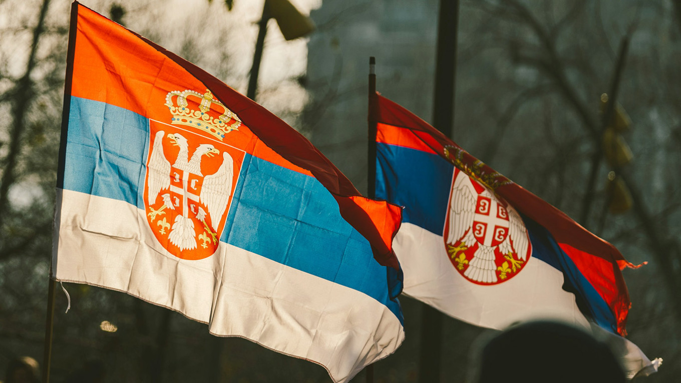 Connections and Controversies: How Russian Elites Gained Serbian Citizenship Post-Invasion