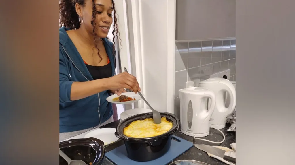 Headline: Sutton’s Slow Cooker Club: Empowering Families with Healthy, Budget-Friendly Cooking Skills