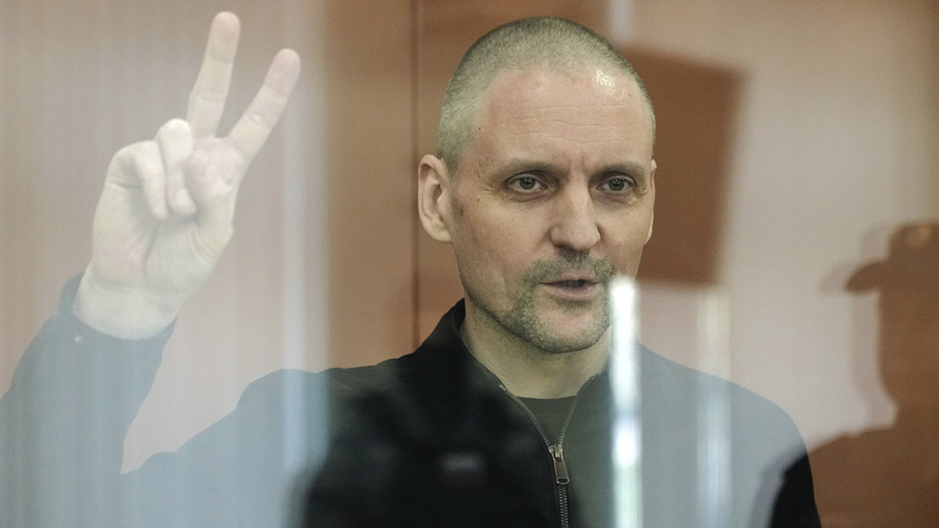 Trial Begins for Leftist Activist Sergei Udaltsov on Justifying Terrorism Charges