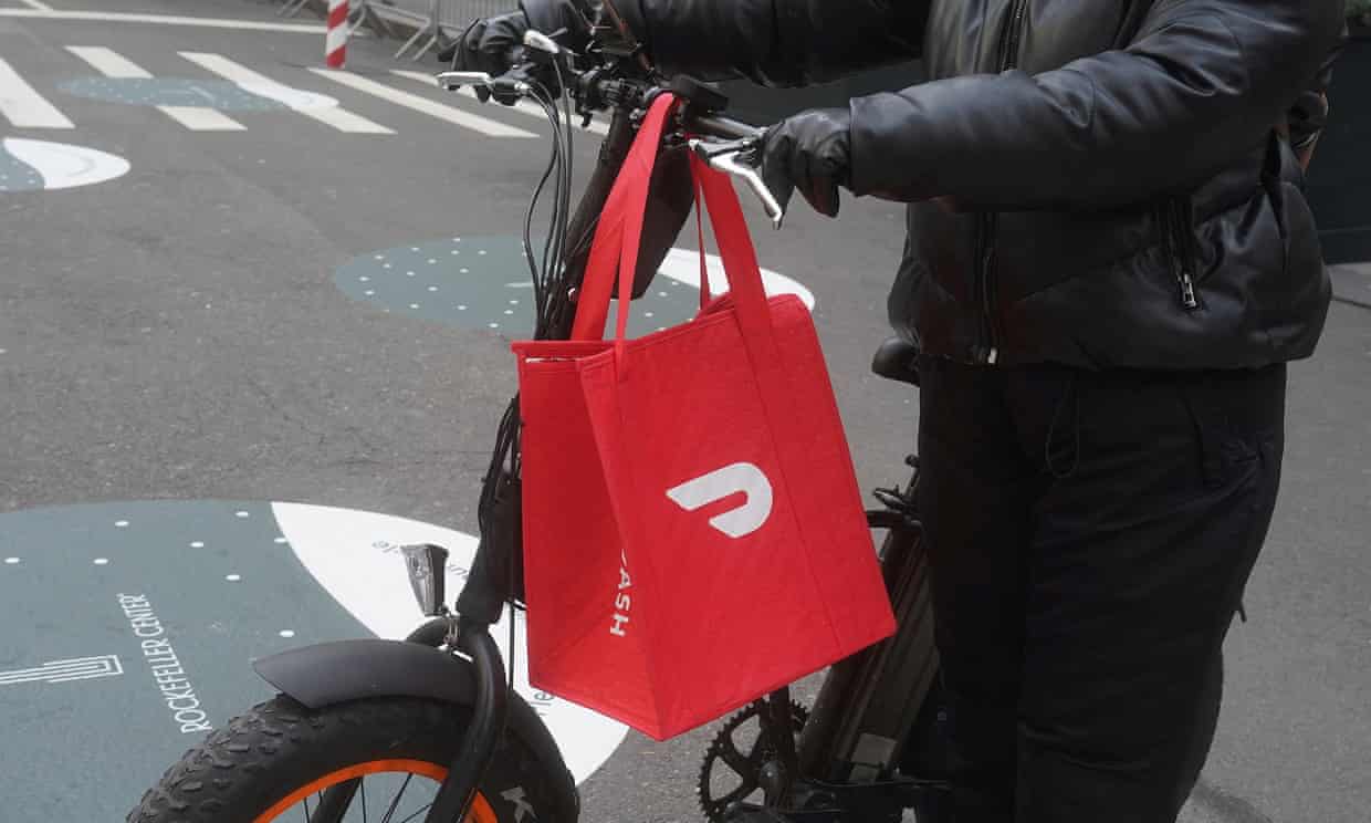 Headline: DoorDash Eyes UK Expansion with $3.6 Billion Bid for Deliveroo
