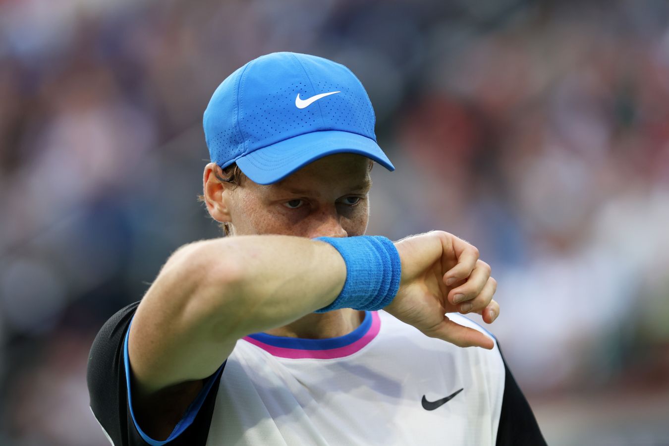 Facing the Challenge: Jannik Sinner Prepares for Tough Match Against Francisco Cerundolo in Rome