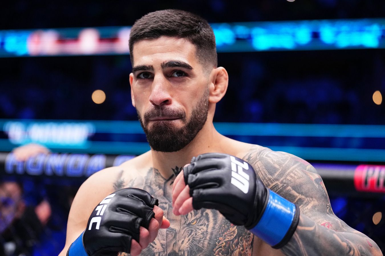 Koreshkov Predicts Topuria vs. Oliveira: A Closer Fight Than Expected