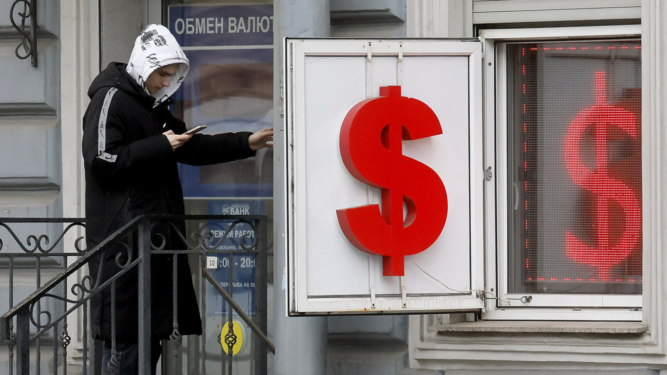 Ruble Remains Steady Near 80 Against Dollar Amid Supportive Factors