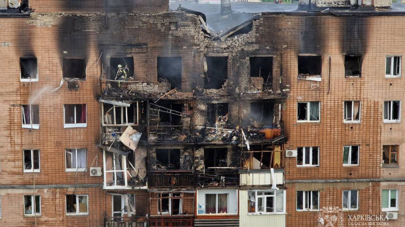 Escalating Tensions: Russia and Ukraine Blame Each Other for Stalled Prisoner Swap Amid Renewed Attacks