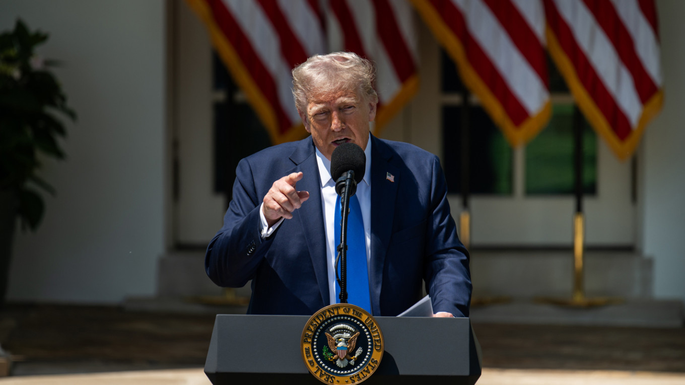 Trump Challenges Putin: Focus on Mediating Ukraine Before Israel-Iran Conflict
