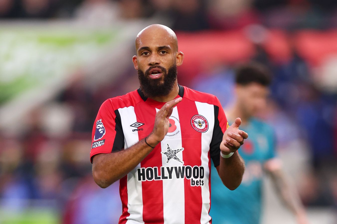 Manchester United Set to Open Negotiations with Brentford for Midfielder Mbemo – Plettenberg