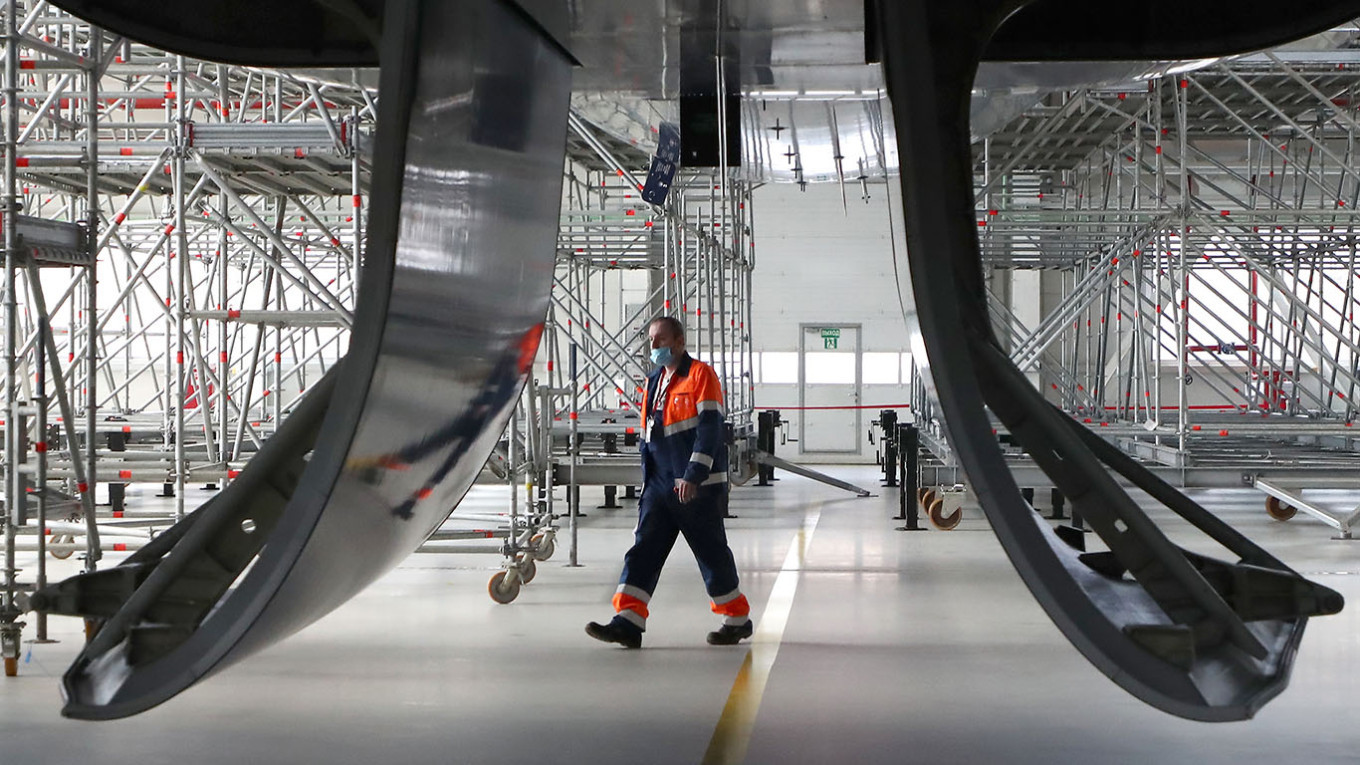 Russias Sneaky Supply Chain: €1 Billion in Aircraft Parts Bypassed Sanctions Since 2022