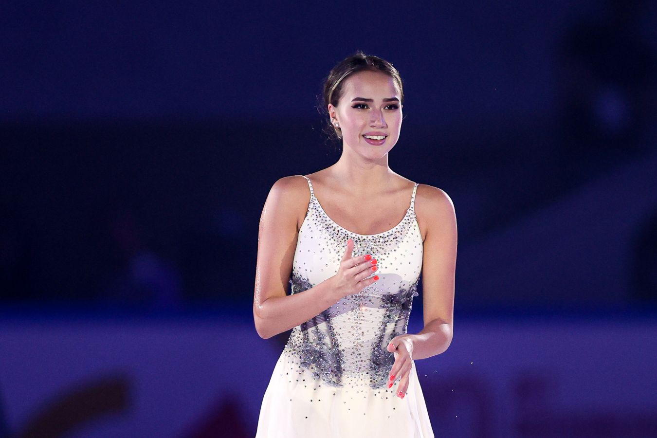 Zagitova Celebrates Sold-Out Premiere of Assol Ice Show with Rave Reviews