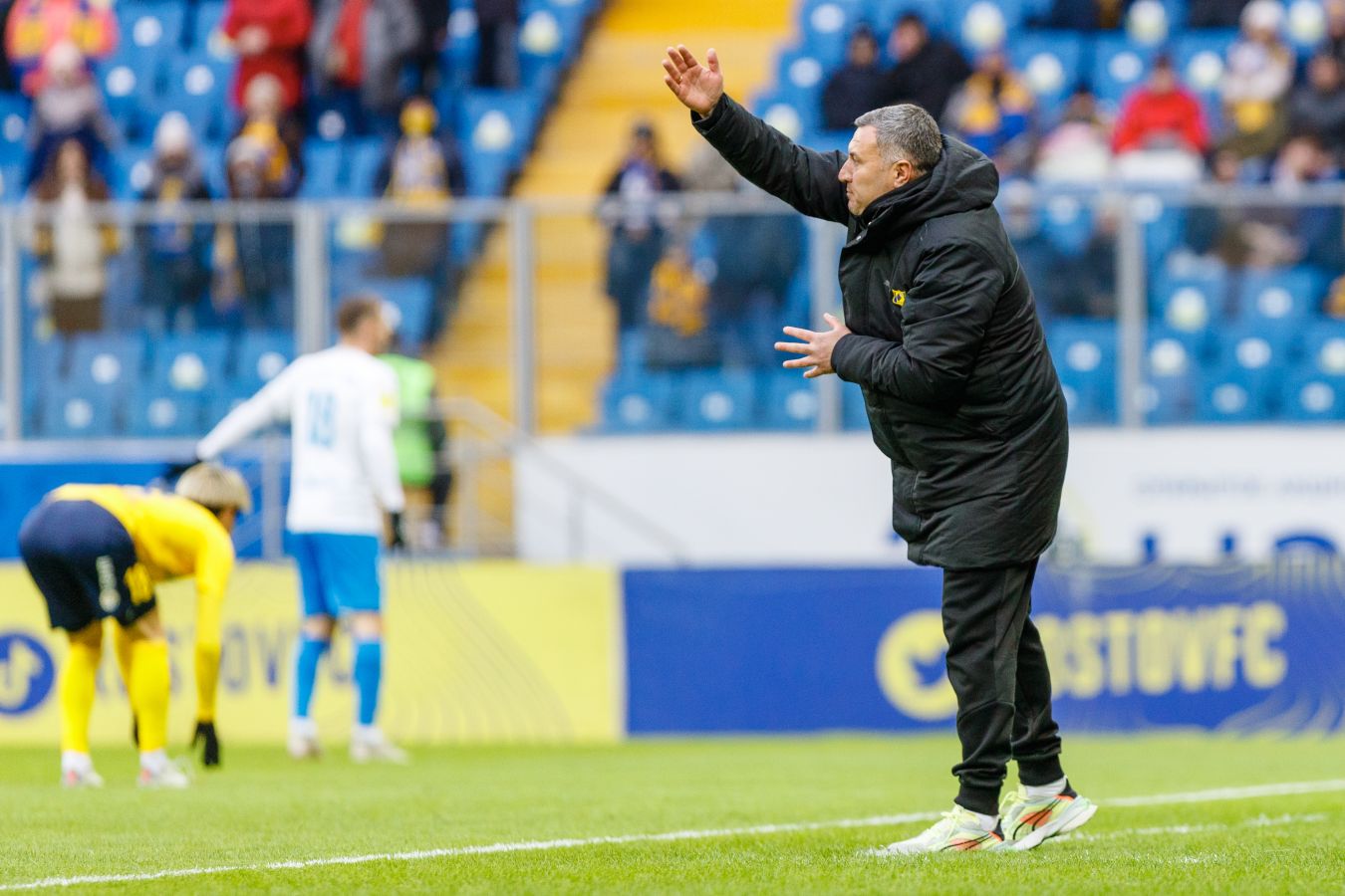 Akrons Coach Reveals Transfer Strategy: Seeking Promising Talents for Team Enhancement