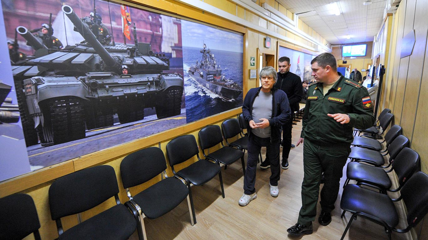 Record Surge in Russian Military Personnel Spending Amid Continuing Conflict in Ukraine