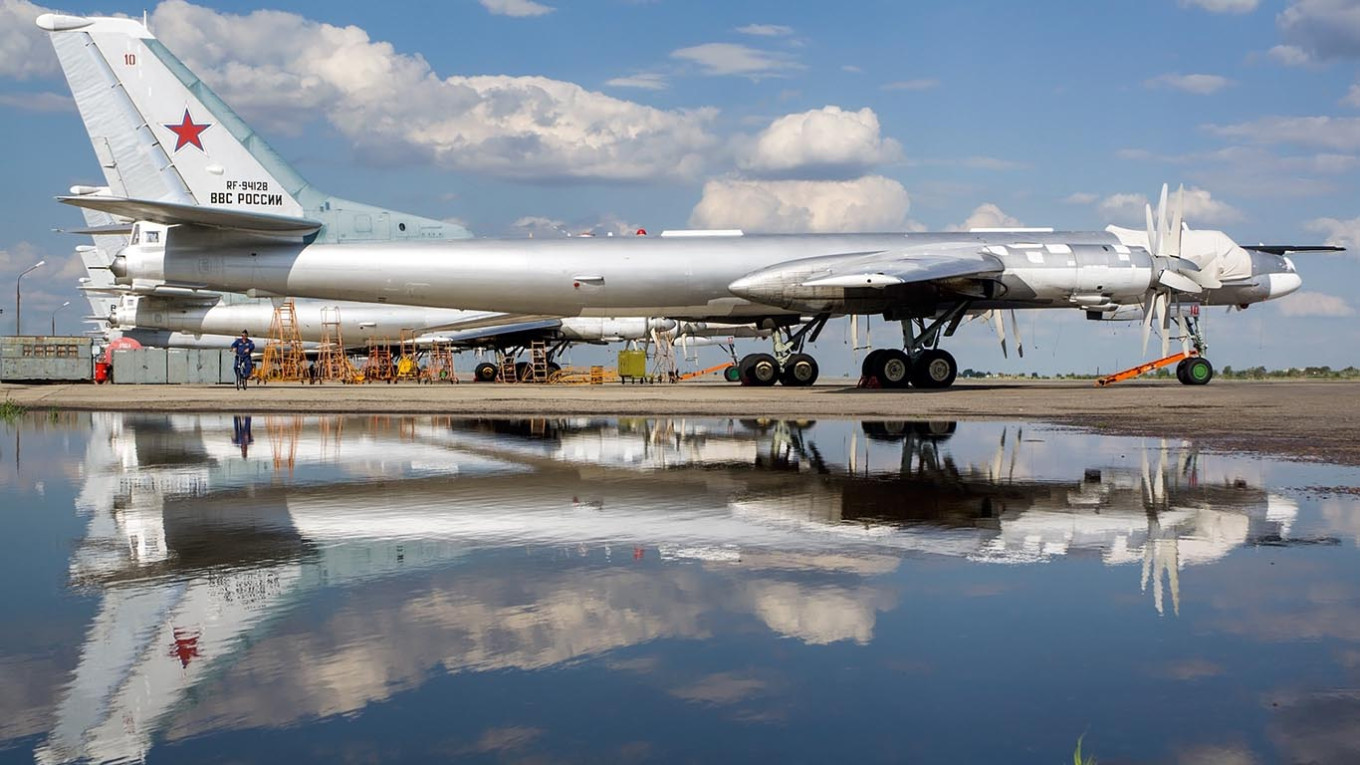 Russia Enhances Airbase Security with New Bunkers Amid Heightened Ukrainian Drone Threat