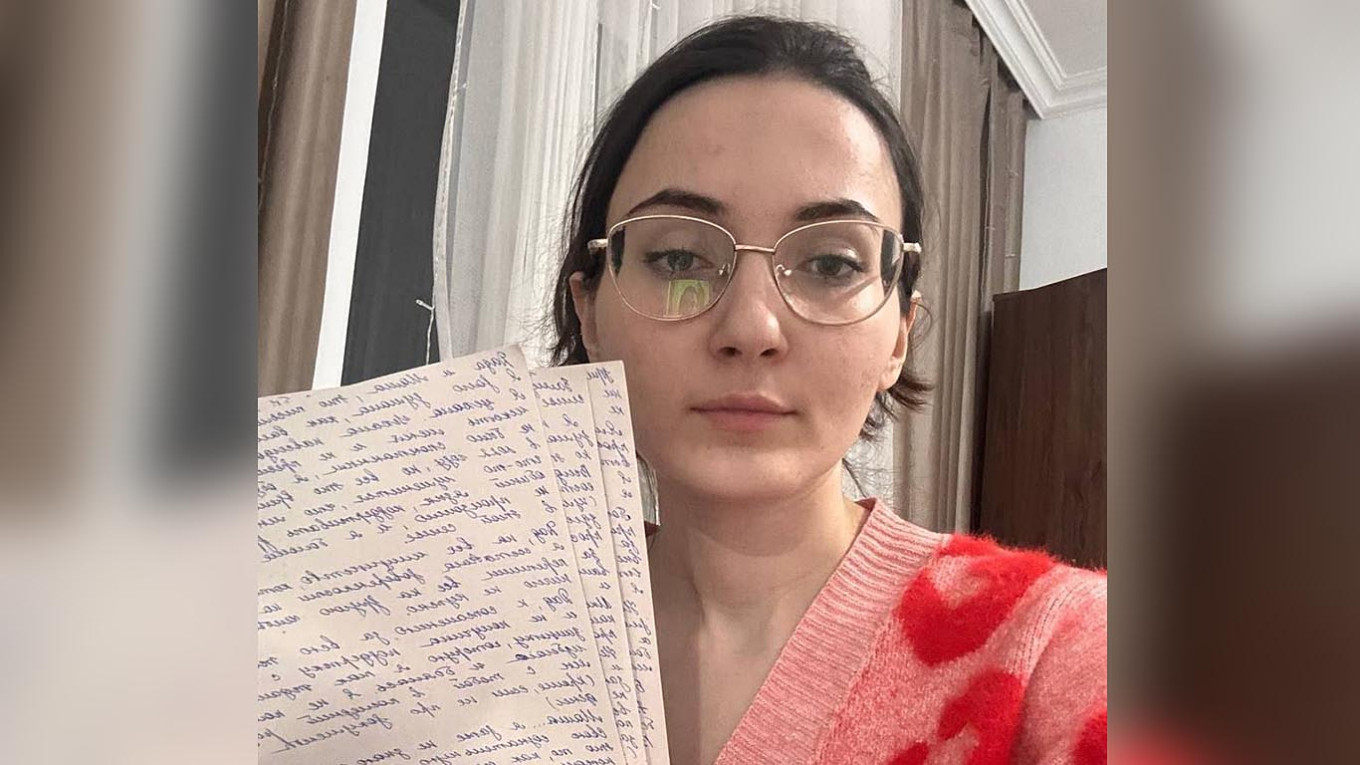 Chechen Woman Escapes Domestic Abuse, Briefly Detained by Police Amid Family Conflict in Georgia