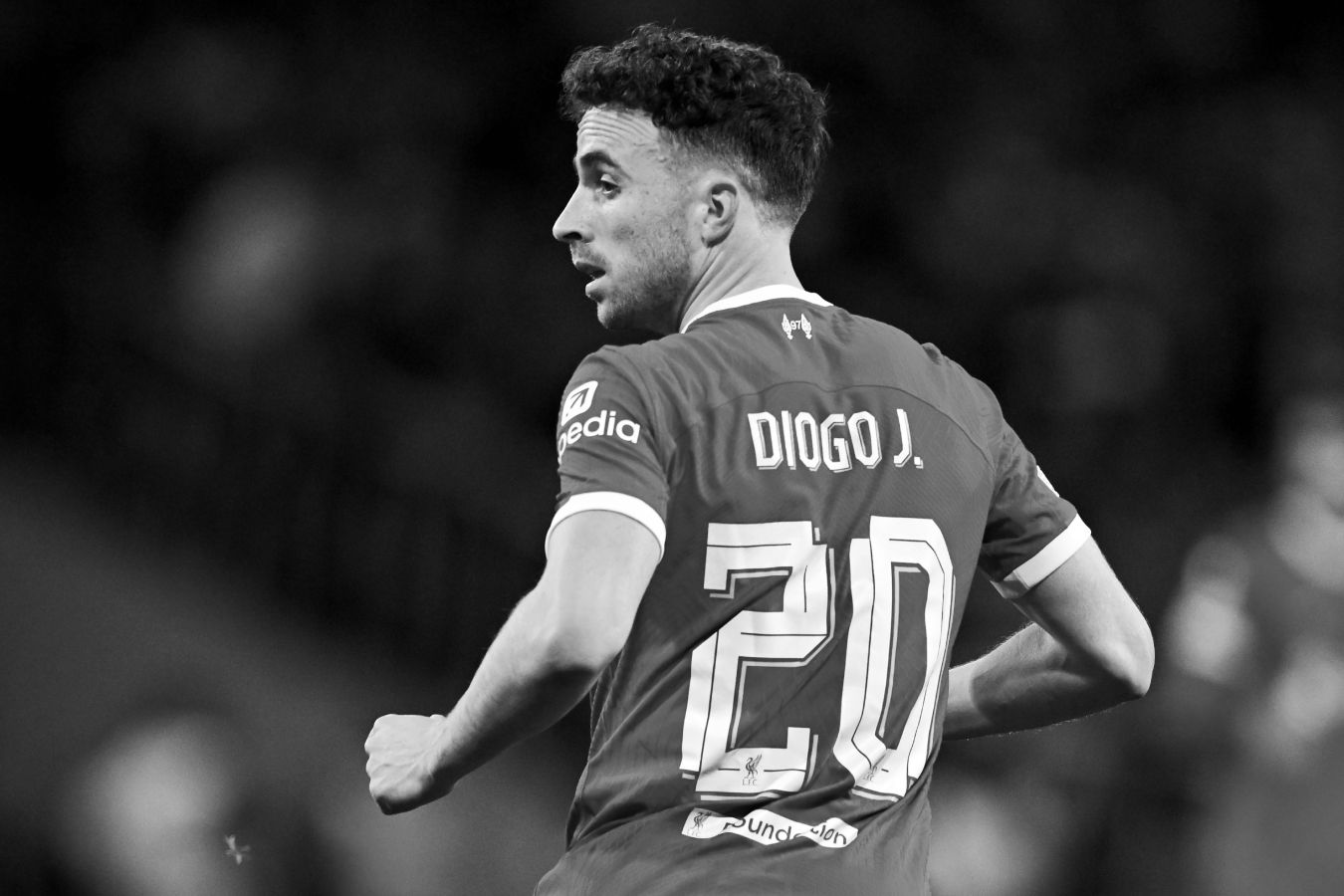 Oasis Honors Diogo Jota at Their First Concert in 16 Years