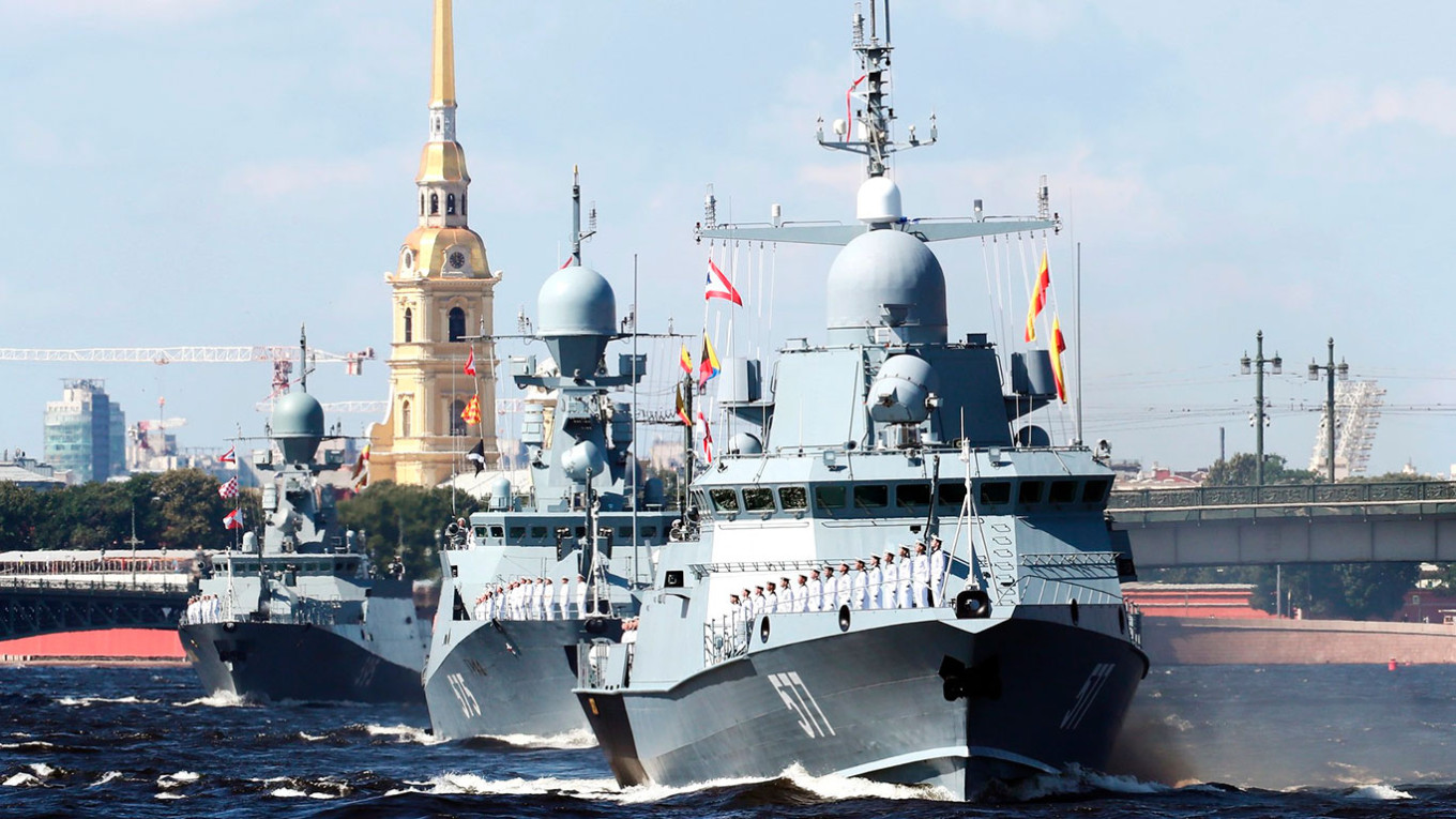 St. Petersburgs Annual Navy Day Parade Canceled Amid Security Threats