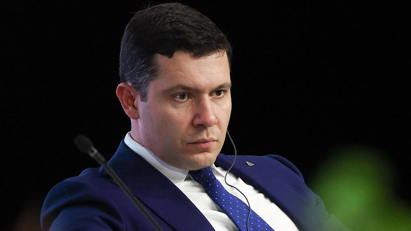 Trade Growth Between Russia and China Stalls Amid Sanctions and Market Saturation, Minister Indicates