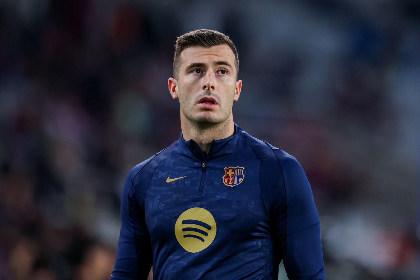 Barcelonas Goalkeeper on the Verge of Loan Move to Elche – Mundo Deportivo