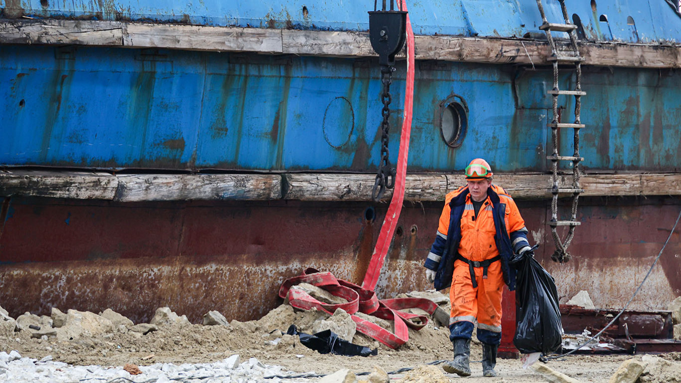 Krasnodar Court Imposes Financial Restraints on Companies Responsible for Black Sea Oil Environmental Disaster