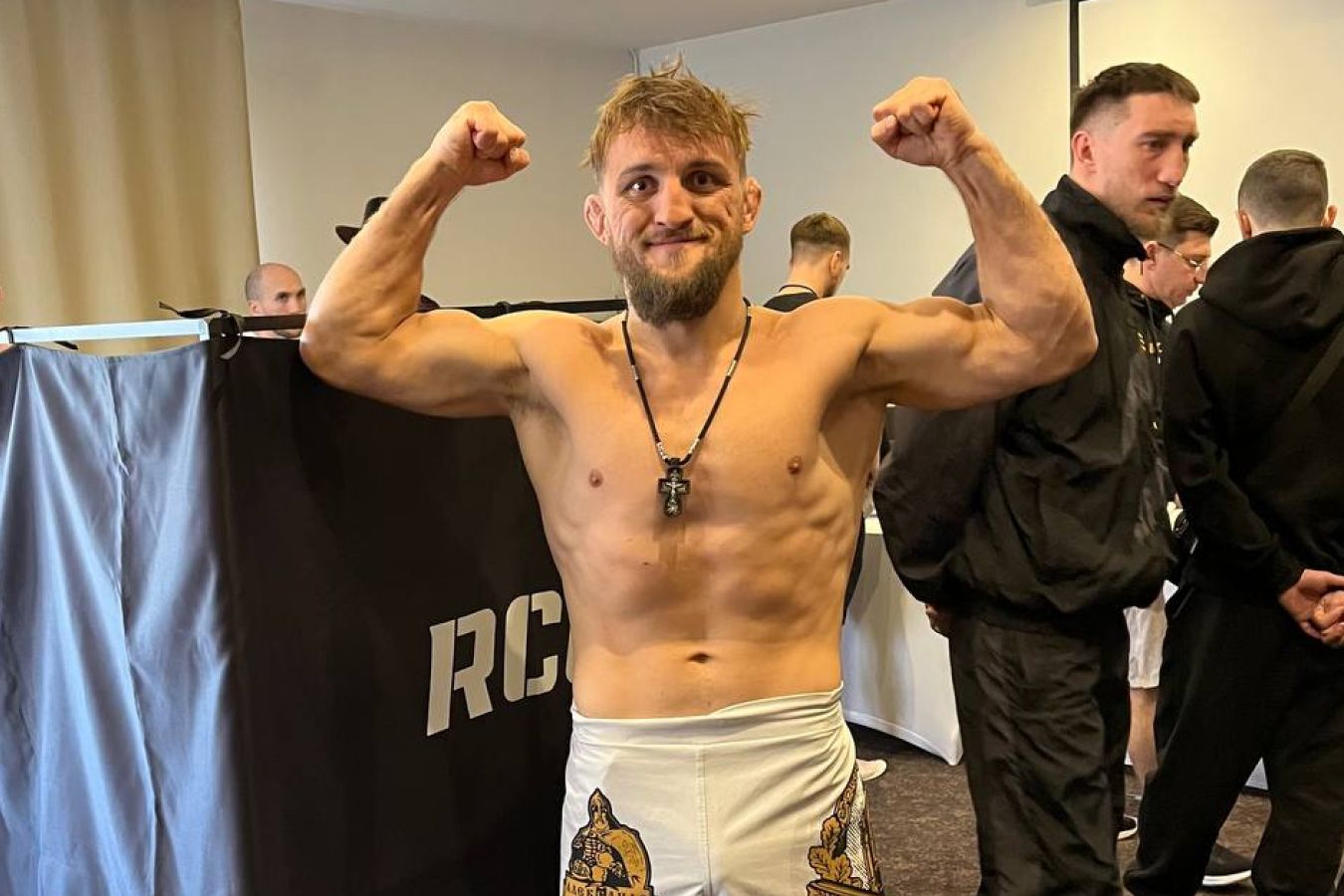 December Showdown: Vlad Belaz Faces Off Against Magomed Ismailov