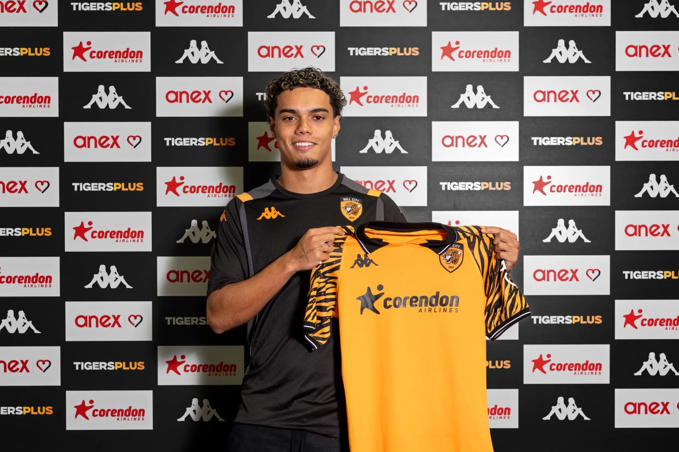 João Mendes, Son of Ronaldinho, Joins Hull City as a Free Agent