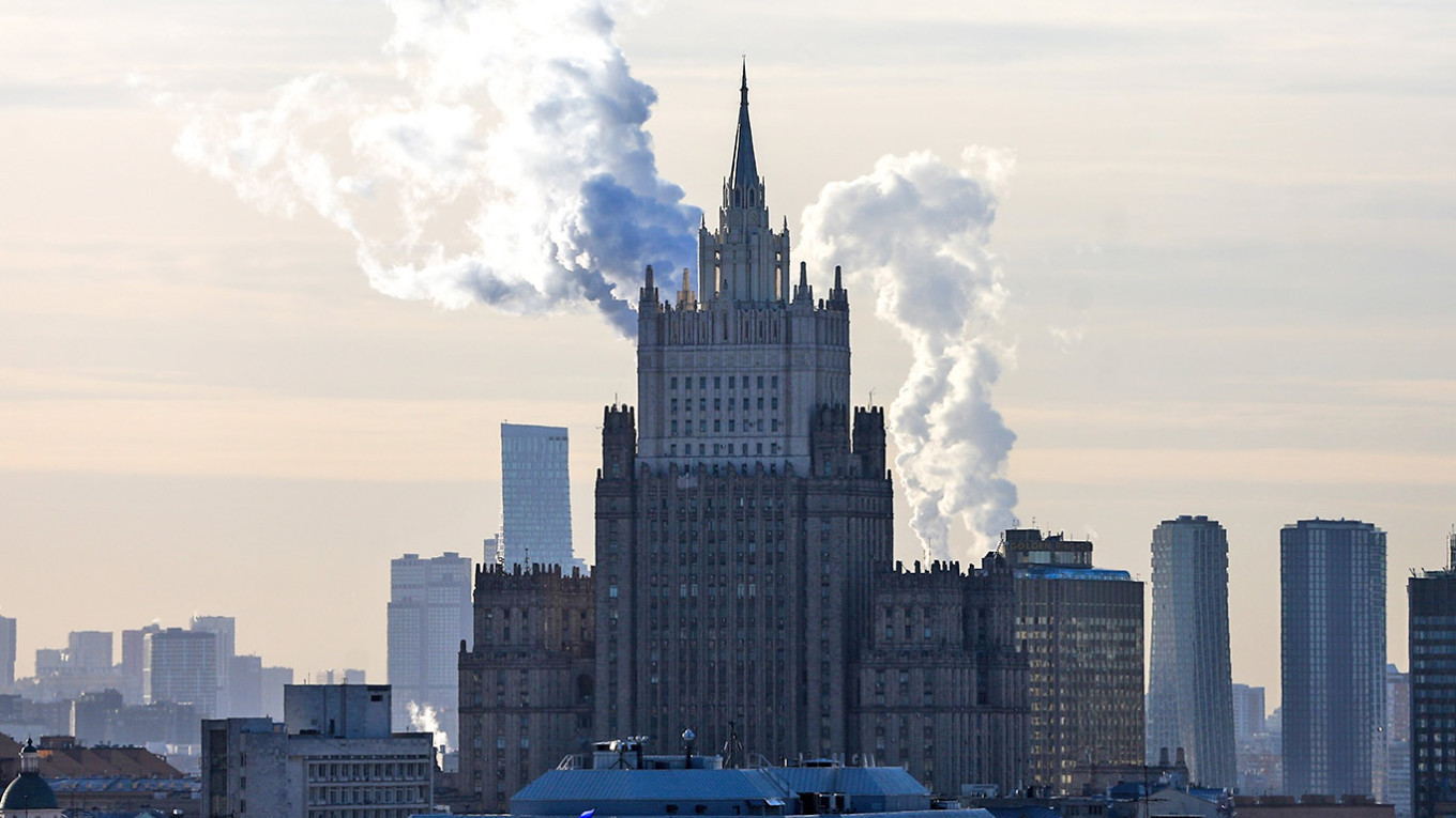 Russia Calls for Poland to Reconsider Border Closure with Belarus Amid Military Tensions