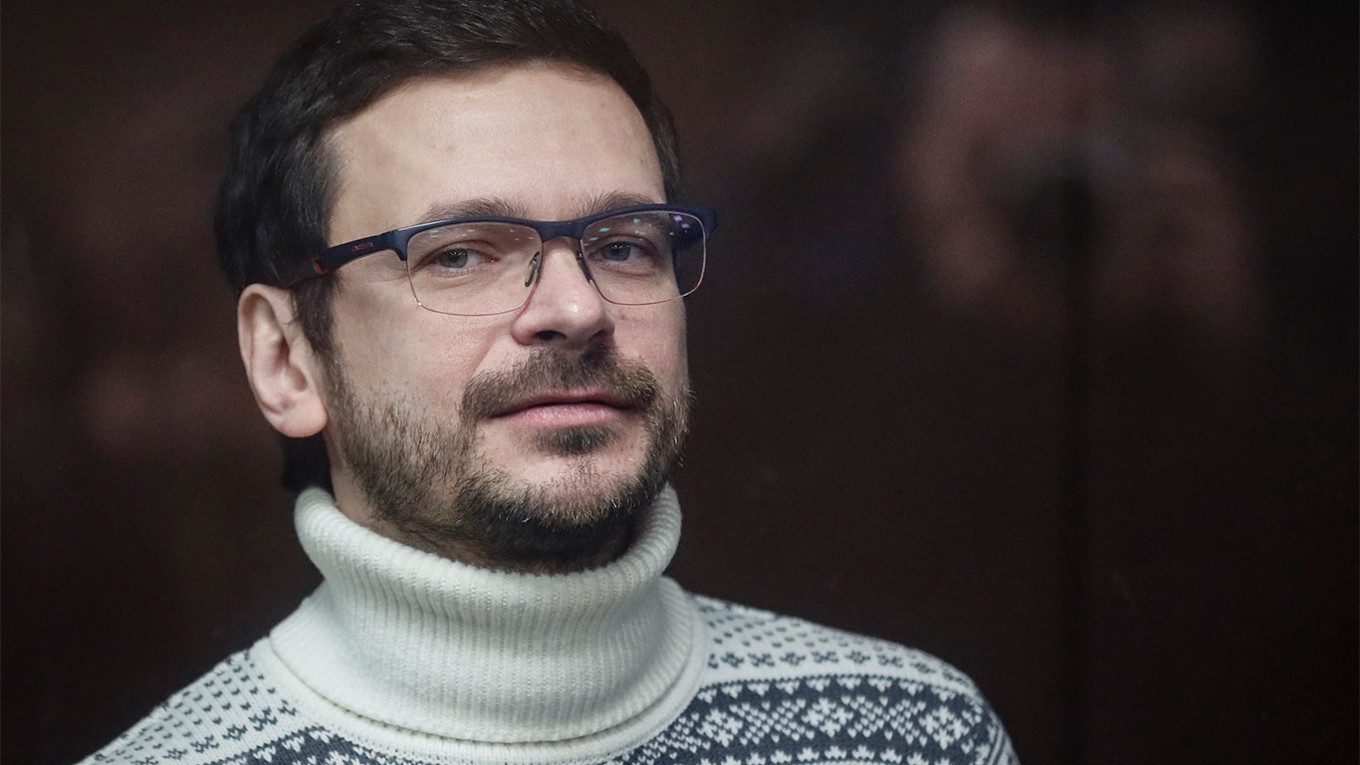 Mystery Surrounds Ilya Yashins Stateless Designation Despite Court Confirmation of Citizenship