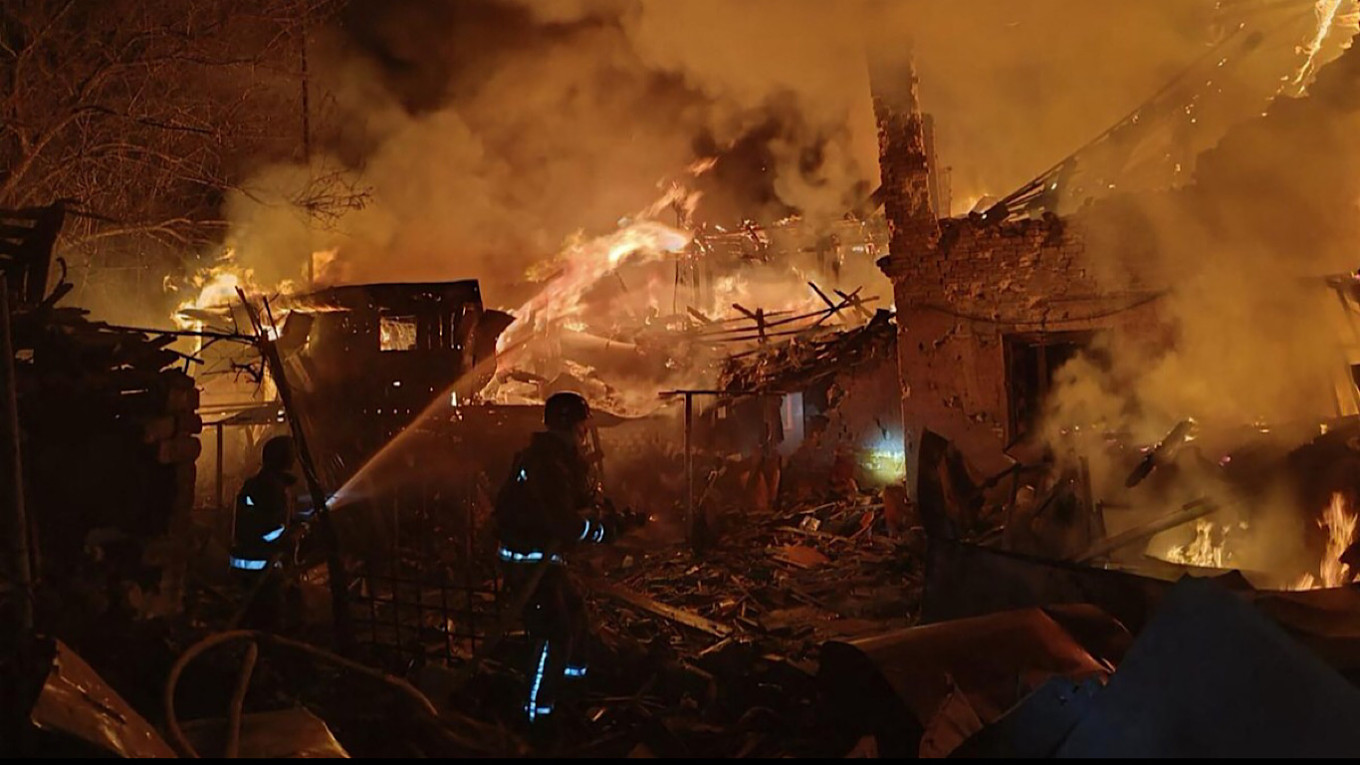 Russian Assaults Claim Lives in Southern Ukraine, Leave Many Injured