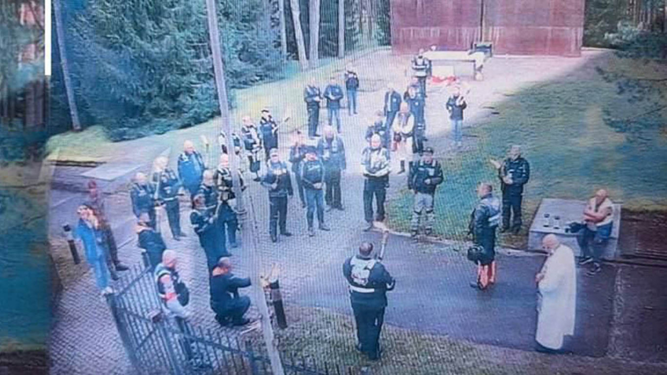 Polish Bikers Banned from Russia Following Controversial Memorial Ceremony at Historic Cemetery