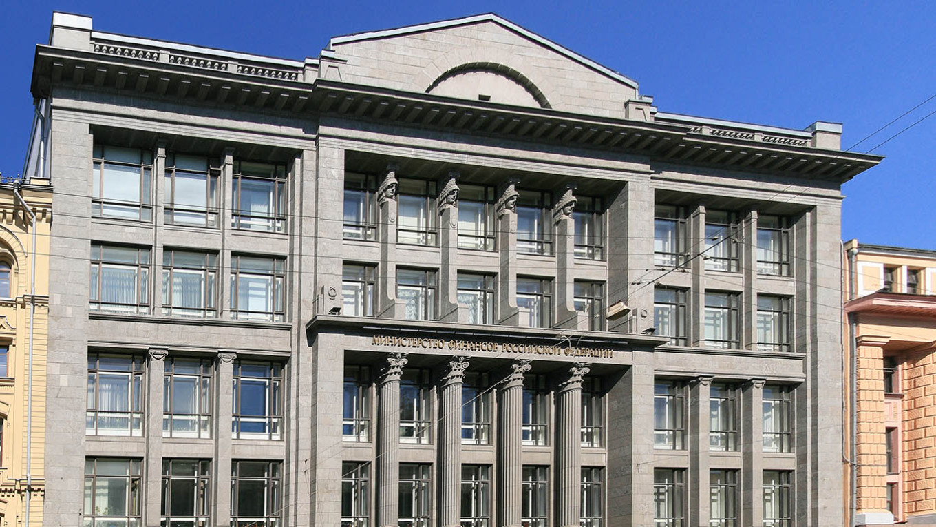 Russias Finance Ministry Proposes 2% VAT Increase Amid Growing Budget Deficit