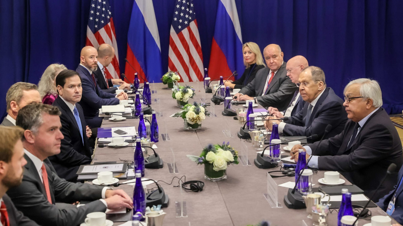 Rubio Presses Lavrov to End Violence in Ukraine Amid Shifting U.S. Stance