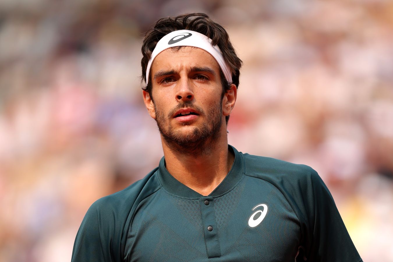 Lorenzo Musetti Issues Apology to Chinese Fans After Controversial Remarks in Beijing Tournament