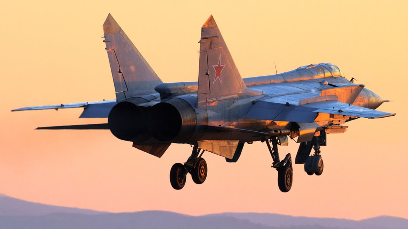 Kremlin Decries NATOs Proposal to Engage Russian Aircraft as Reckless Escalation