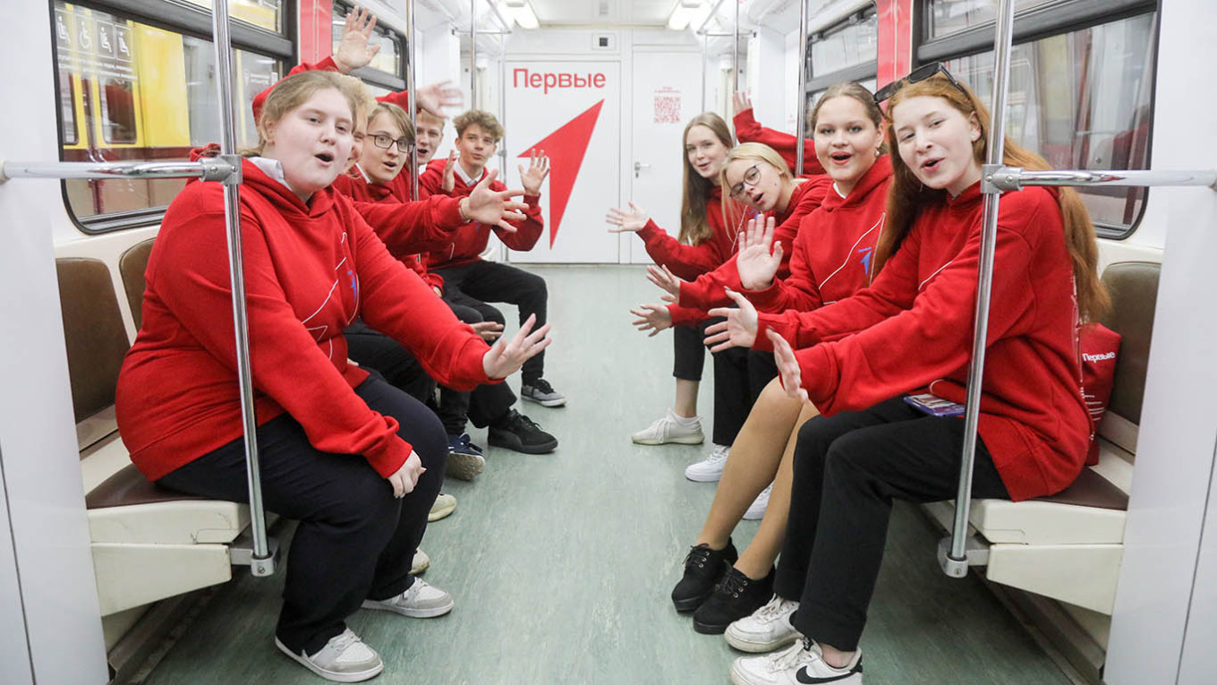 U.K. Targets Key Figures in Russian Child Relocation Scheme with New Sanctions