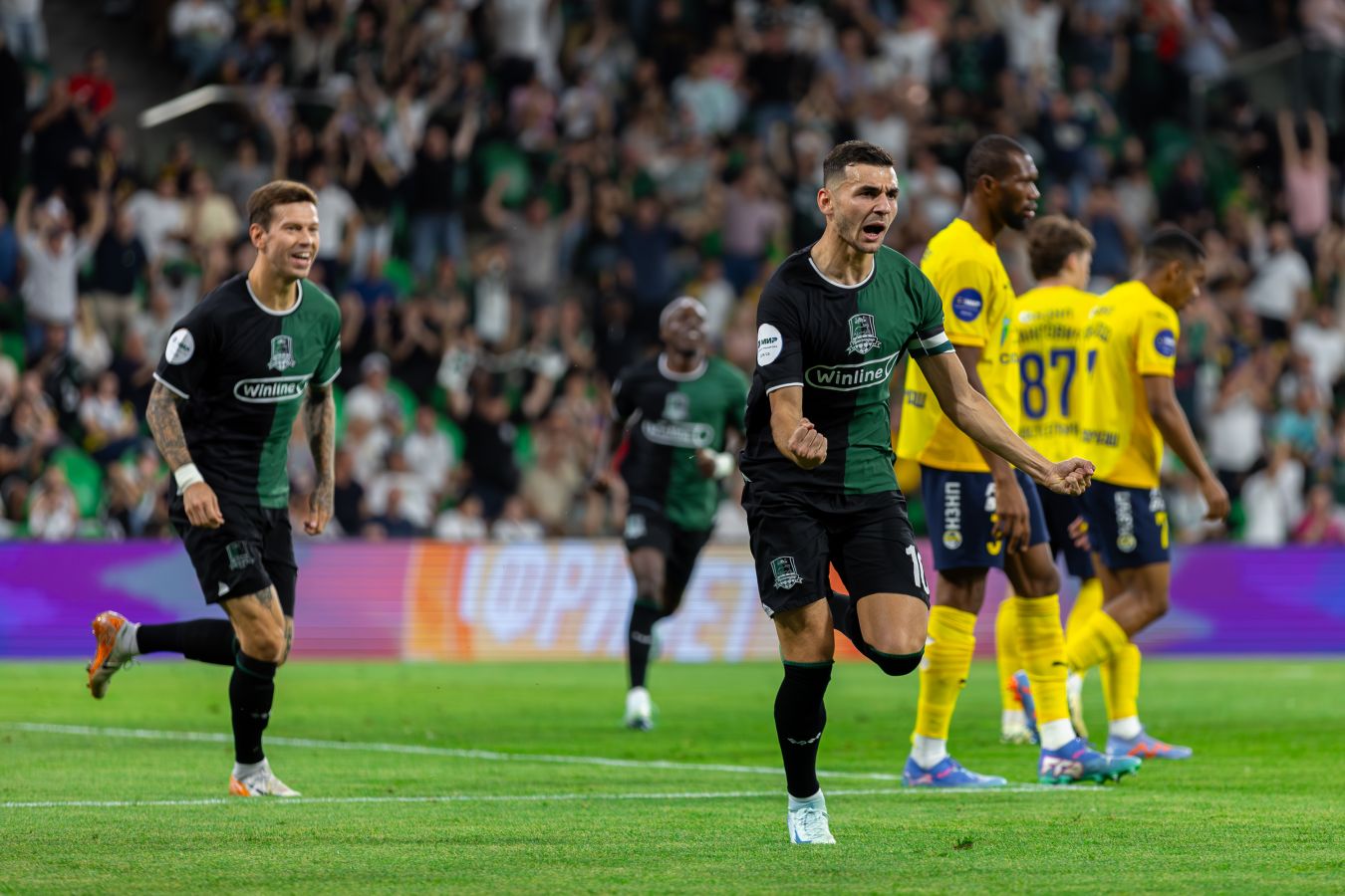 Smolov Stands by Spertsyán Amid Racism Allegations