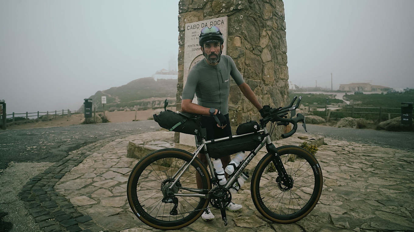 Detained French Cyclist Faces Legal Challenges in Russia While Pursuing World Record Attempt