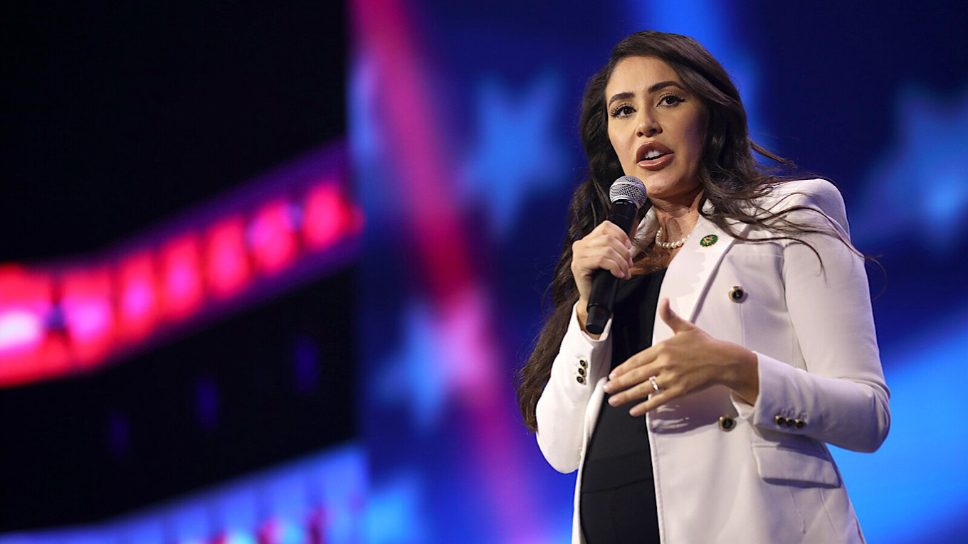 Florida Congresswoman Set to Discuss Economic Cooperation with Putins Envoy This Month