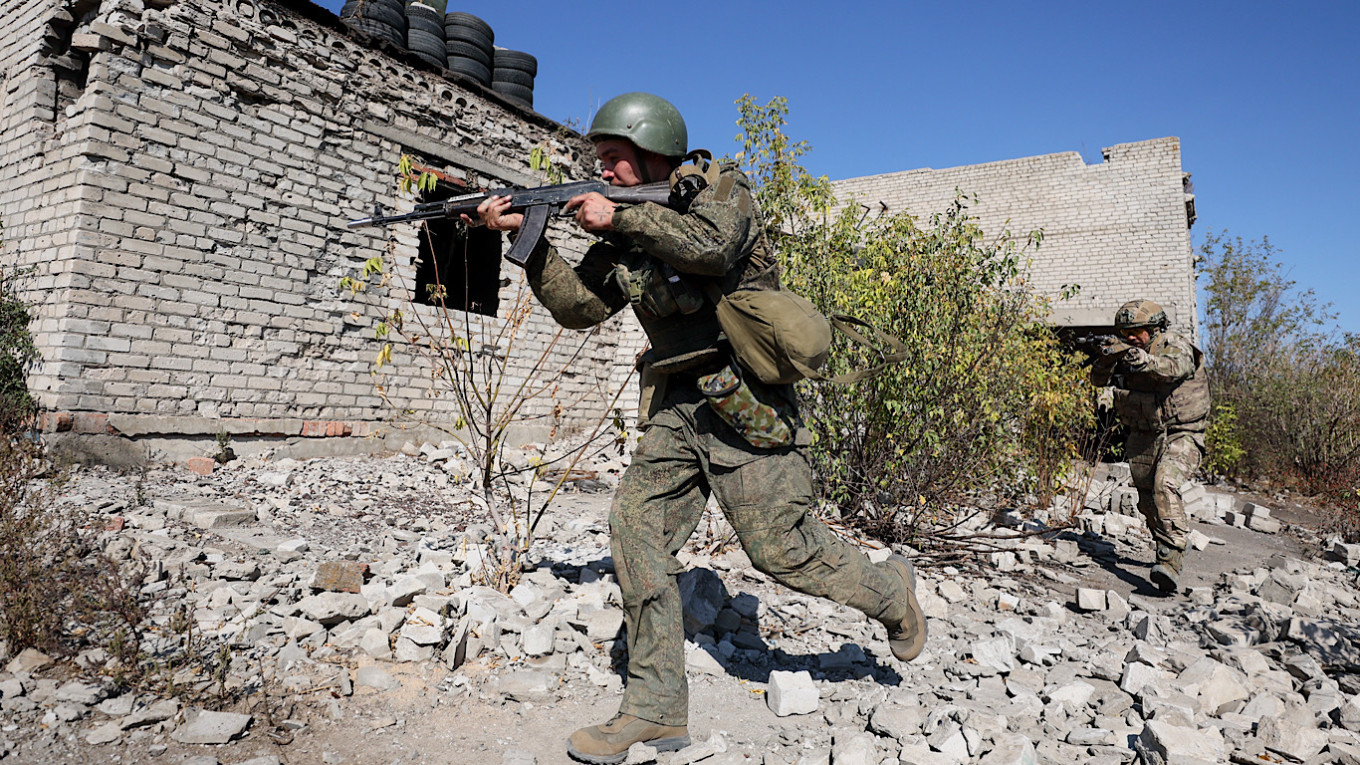 Russia Intensifies Offensive in Dnipropetrovsk Region with New Territorial Gains