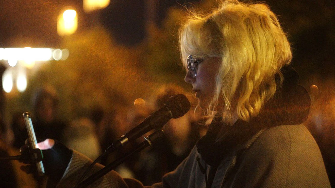 Teen Street Musician Detained for Leading Viral Anti-Putin Sing-Along in St. Petersburg