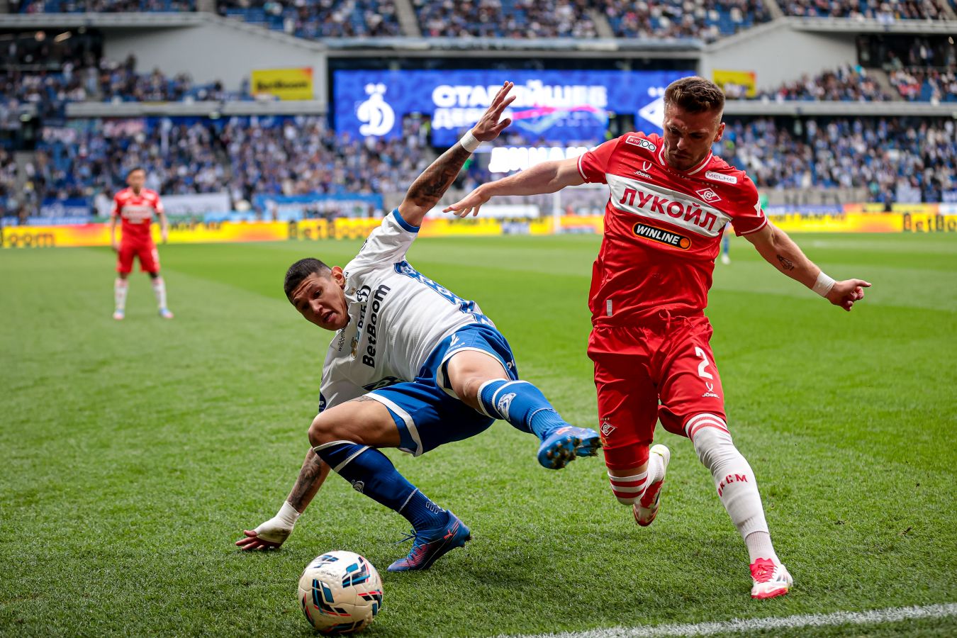 Juan Kaseres of Dynamo Praises Coach Valery Karpins Spanish Skills: A Vital Asset for the Team