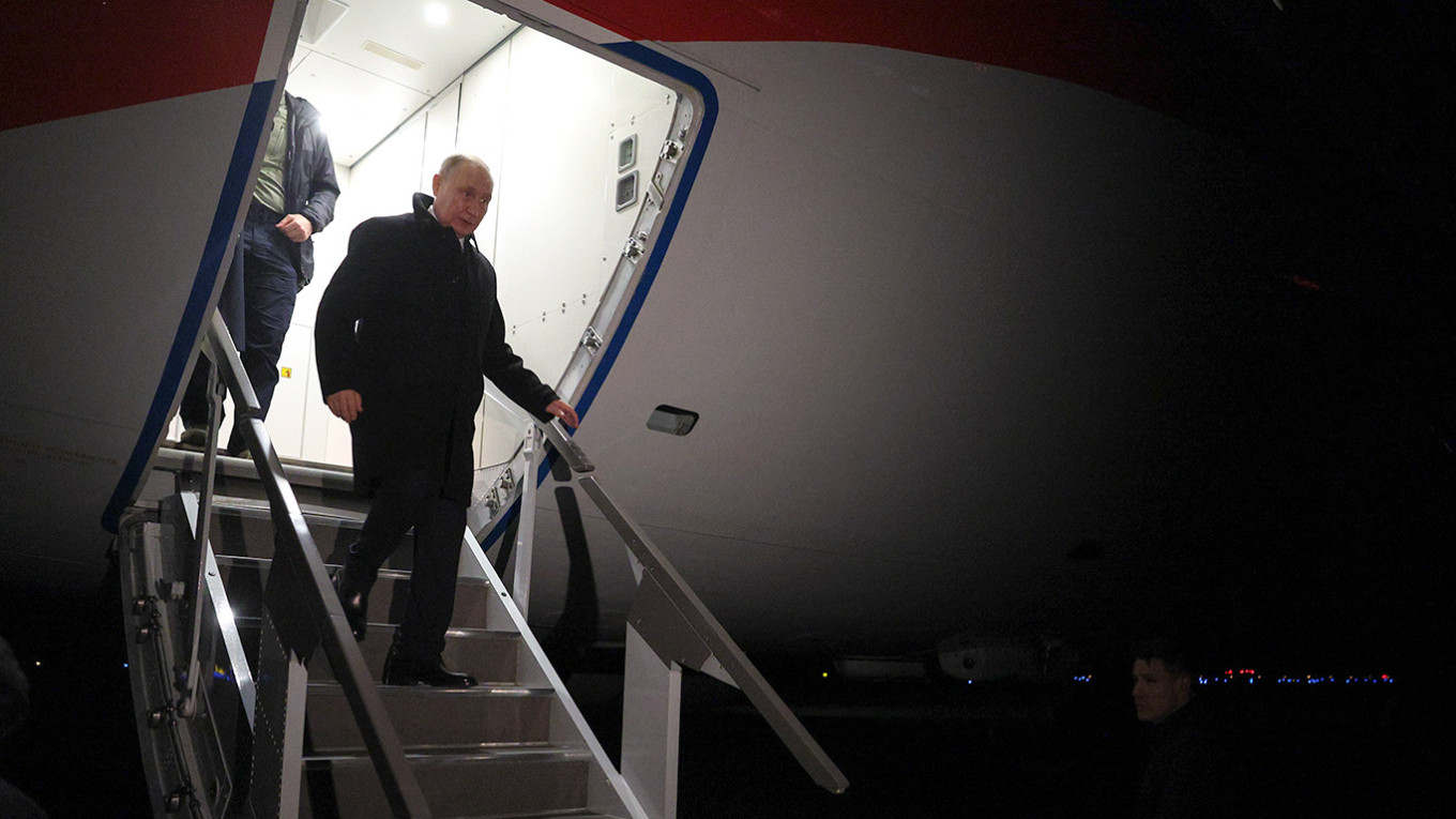 Poland Considers Air Interception of Putin Amid ICC Warrant as Trump Meeting Approaches
