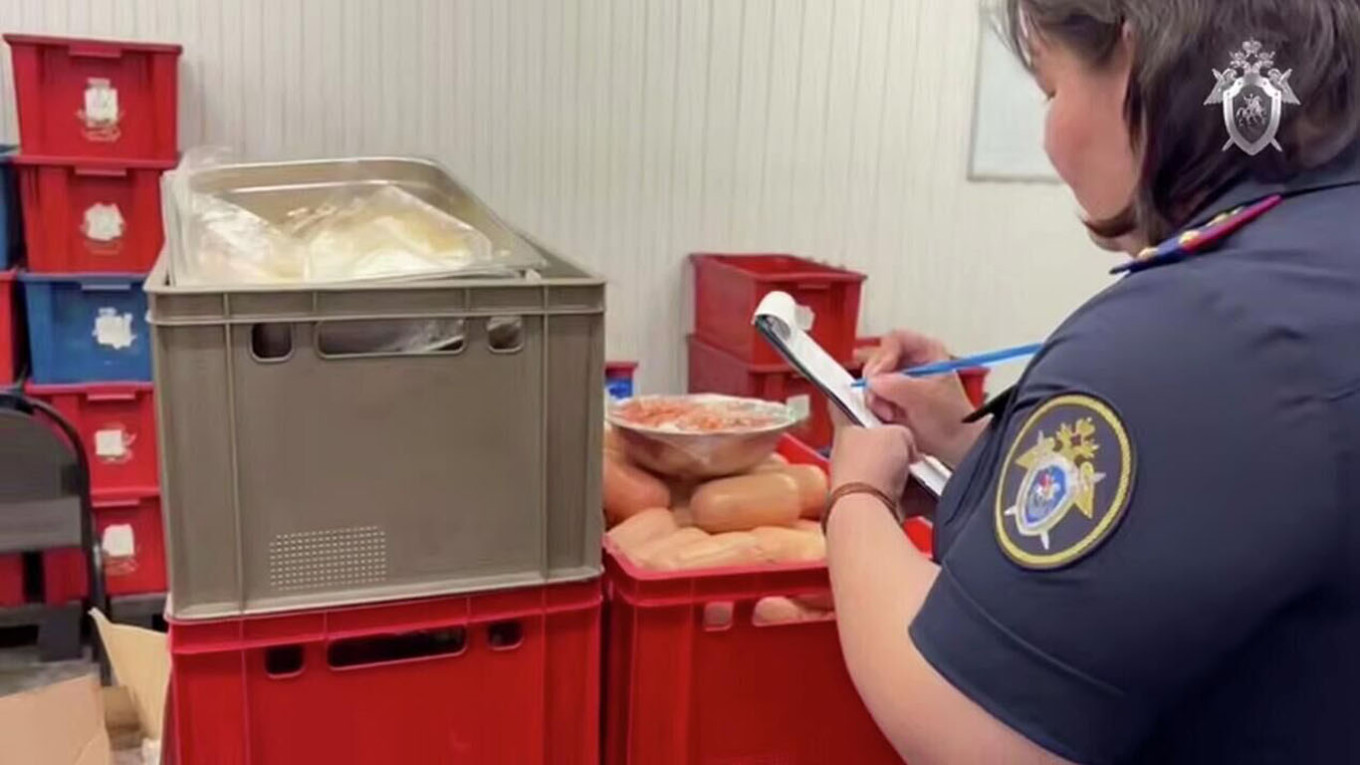 Mass Food Poisoning Outbreak in Buryatia: Over 120 Affected by Contaminated Meals from Local Supermarket Chain