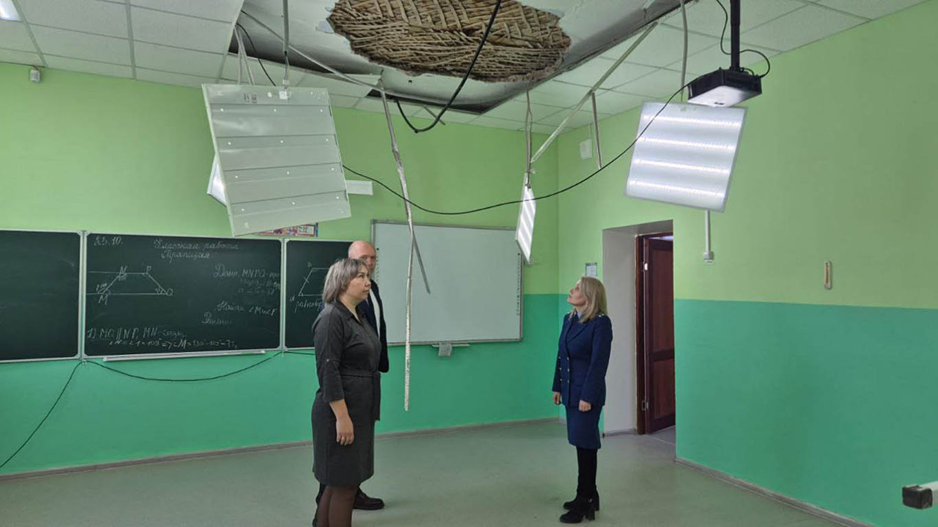 Investigation Launched After Classroom Ceiling Collapse in Zabaikalsky Region School