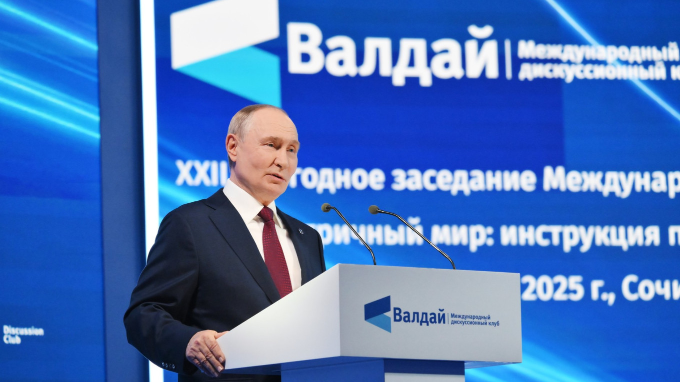 Putin Blames Europe for War in Ukraine, Promises Strong Reaction to Increased Militarization