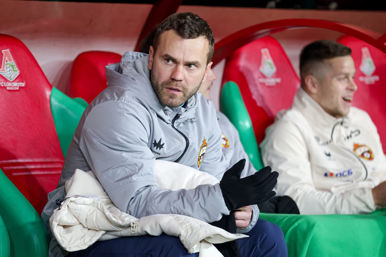 Confidence in Akinfeev: CSKAs Director Assures Quick Recovery of the Resilient Goalkeeper