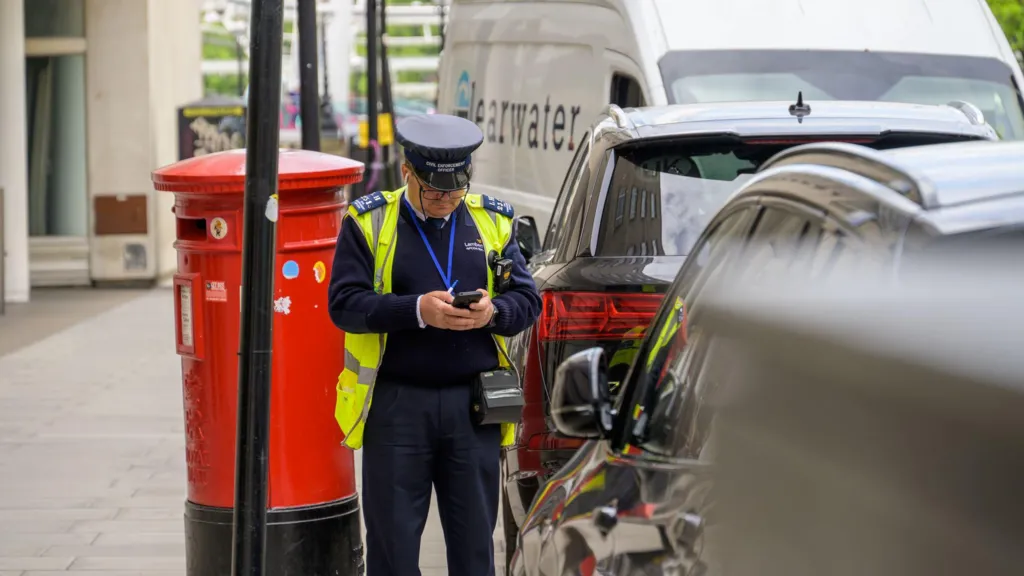 Fair Pay for Traffic Wardens: Bromley Faces Disruption as Enforcement Officers Launch Action for Better Wages