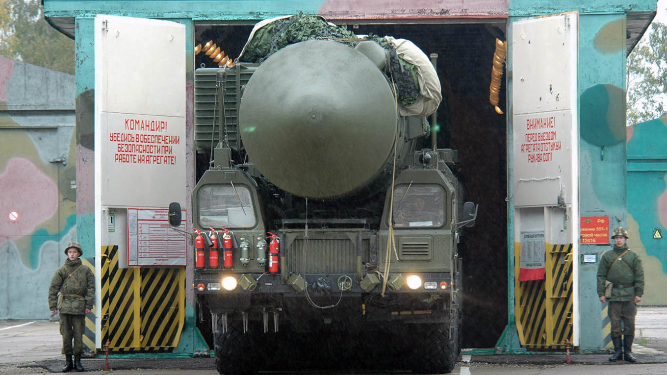 Lavrov Calls for U.S. Commitment to New START Continuation Amid Tensions