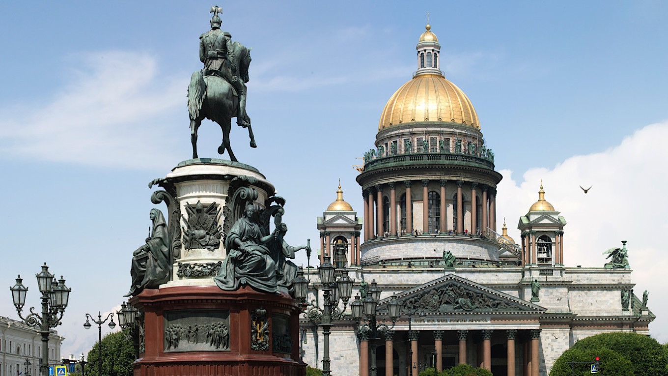 Russias Economic Growth Stalls Amid Rising War Costs and High Inflation