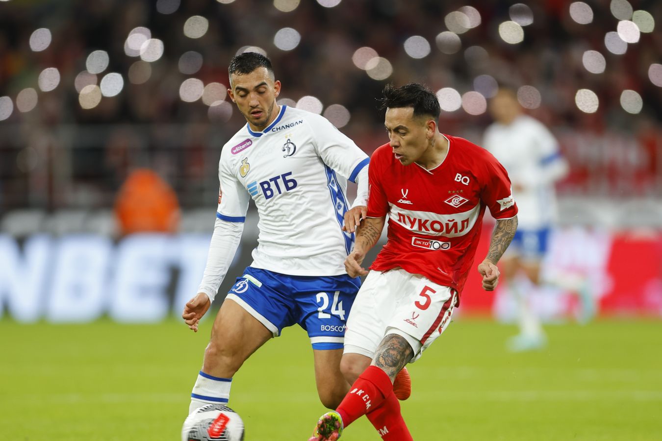 Mask-Clad Thieves Snatch £1.1m in Cryptocurrency and Luxury Items from Oxford Car Raid