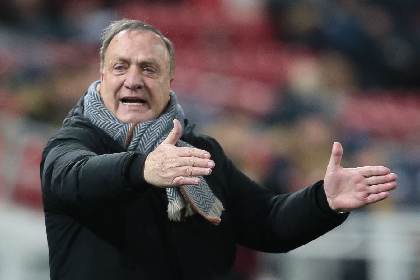 Kanchelskis Celebrates Dick Advocaat as Curaçao Qualifies for the World Cup